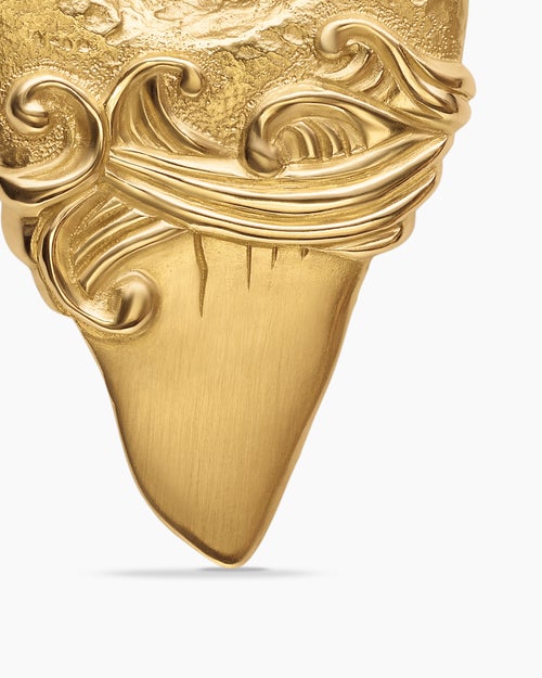 Mens Waves Shark Tooth Amulet in 18K Yellow Gold, 25mm