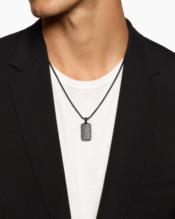 Médaille Chevron en titane noir avec diamants, 27 mm