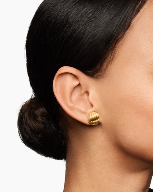 Womens Sculpted Cable Stud Earrings in 18K Yellow Gold, 14mm