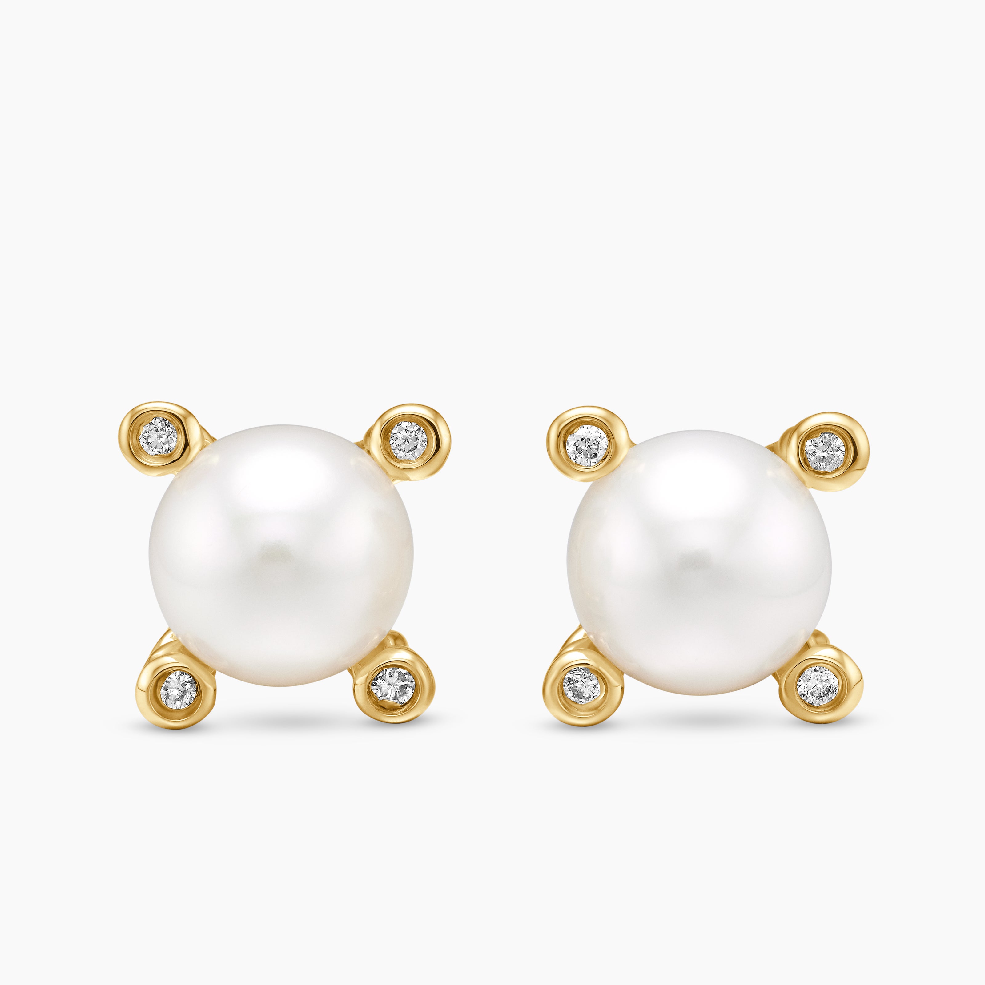 Womens Pearl Stud Earrings in 18K Yellow Gold with Pearls and Diamonds, 7.4mm
