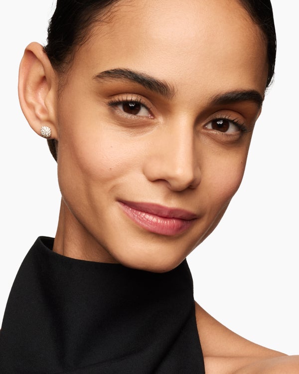 Cushion Stud Earrings in 18K Yellow Gold with Diamonds, 8mm