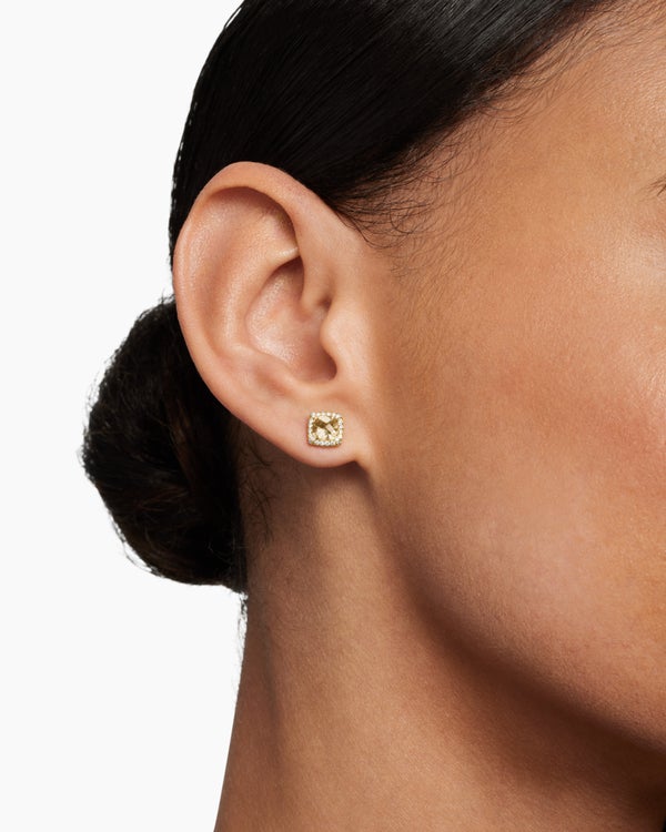 Clous d’oreilles à chaton et à pavé Petite Châtelaine® en or jaune 18 carats avec citrine champagne et diamants, 5 mm