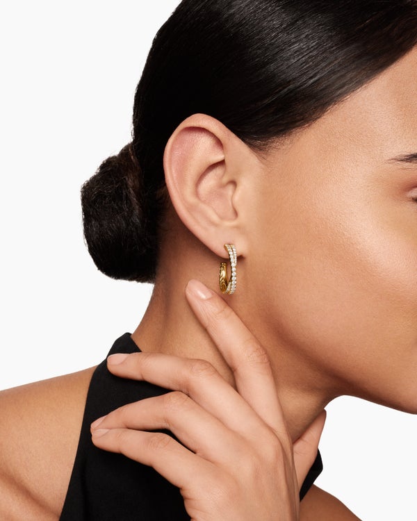 Pavé Crossover Hoop Earrings in 18K Yellow Gold with Diamonds, 24mm