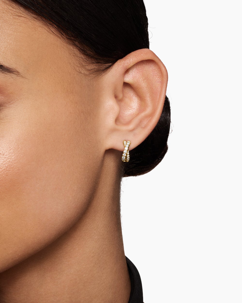 Womens Pavé Crossover Hoop Earrings in 18K Yellow Gold with Diamonds, 12mm