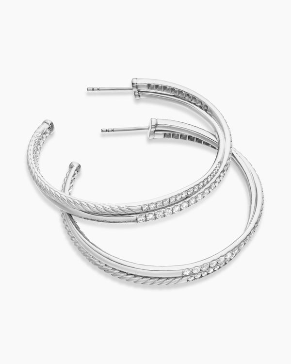 Créoles Crossover à pavé en or blanc 18 carats avec diamants, 1,75 po