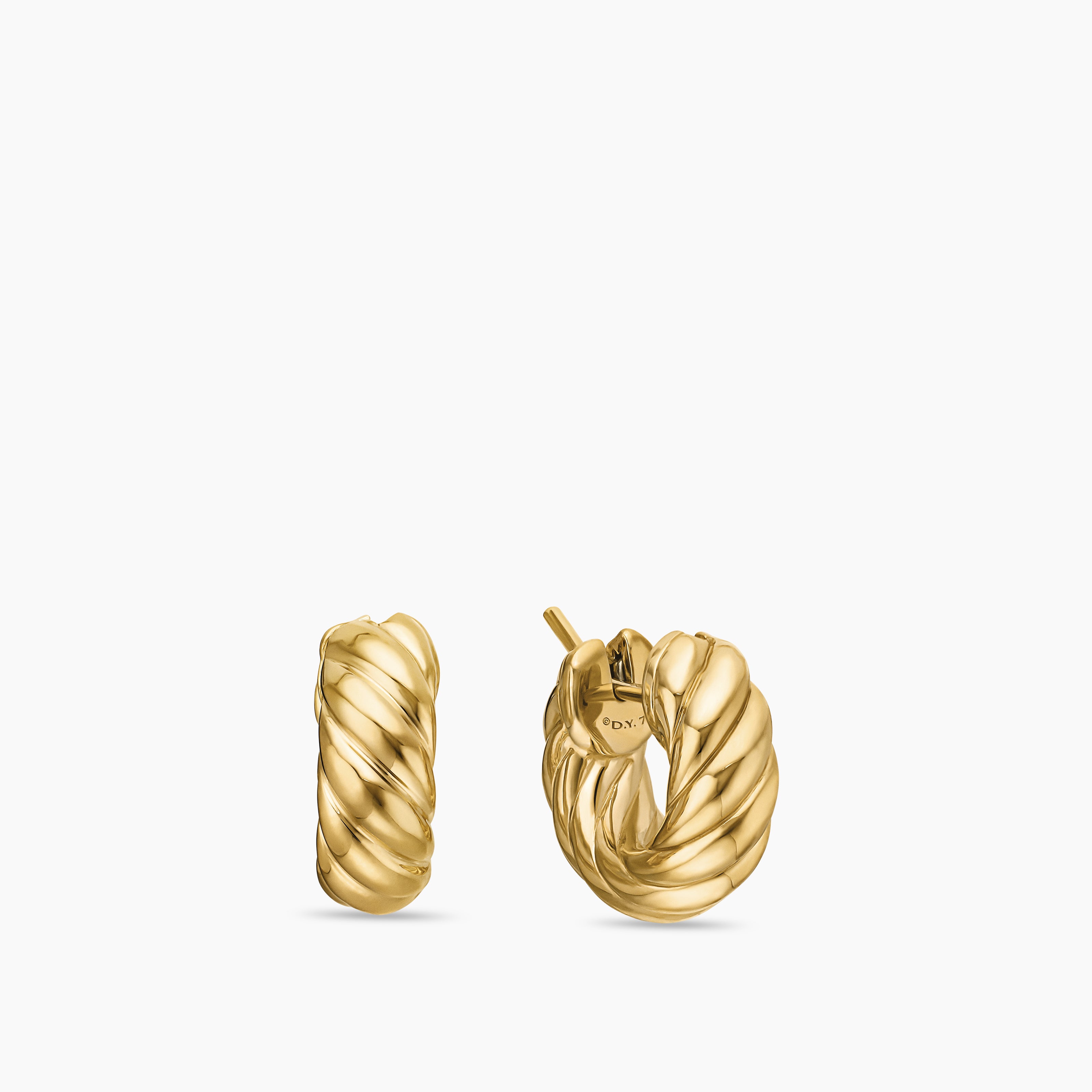 Womens Sculpted Cable Hoop Earrings in 18K Yellow Gold, 14.4mm