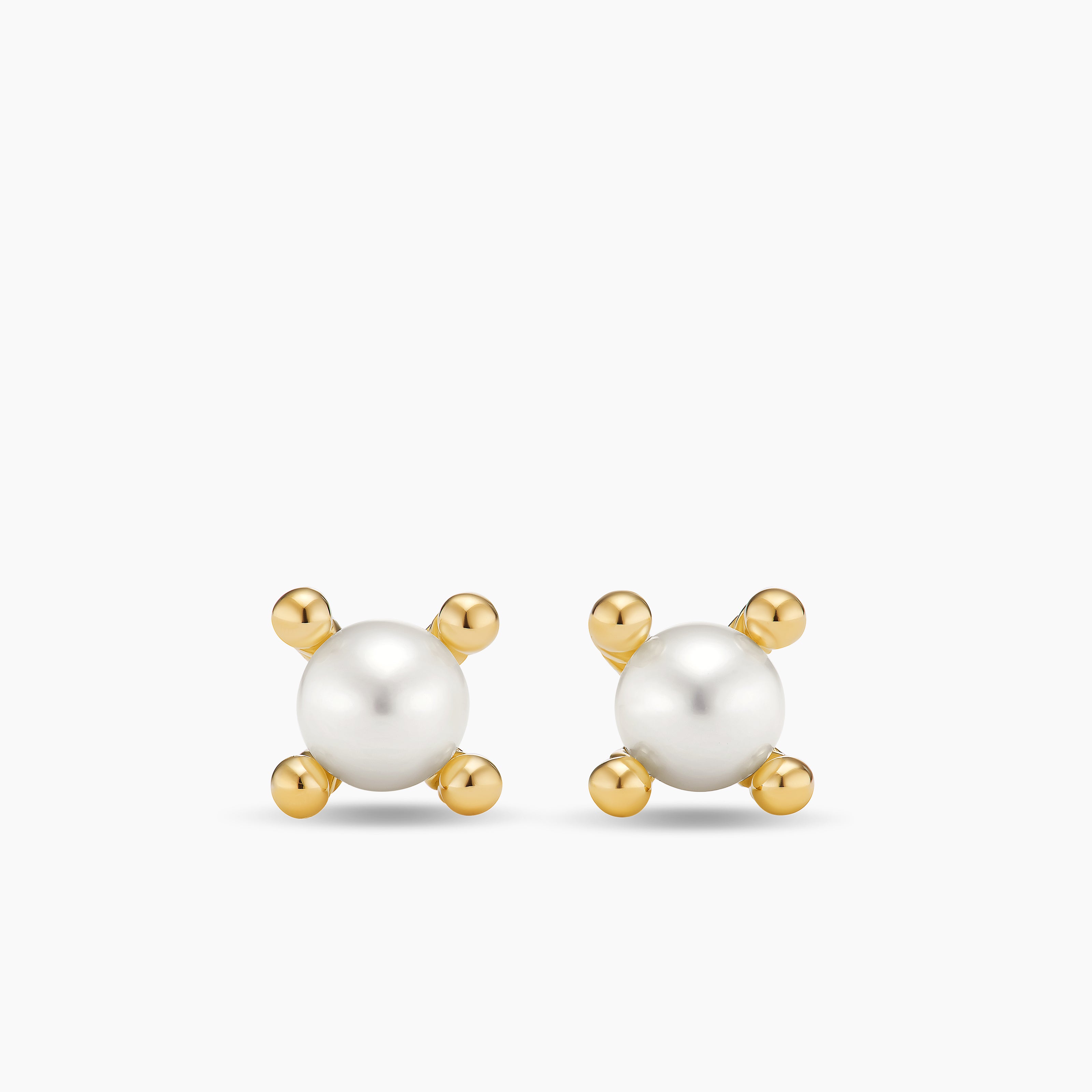 Womens Petite Modern Renaissance&reg; Pearl Stud Earrings in 18K Yellow Gold, 5.5mm