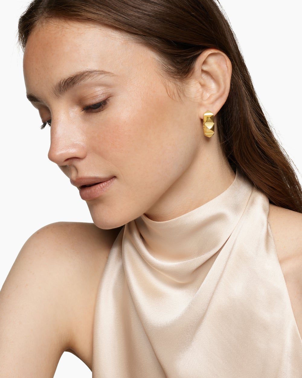 Womens Pyramid Hoop Earrings in 18K Yellow Gold, 23.9mm
