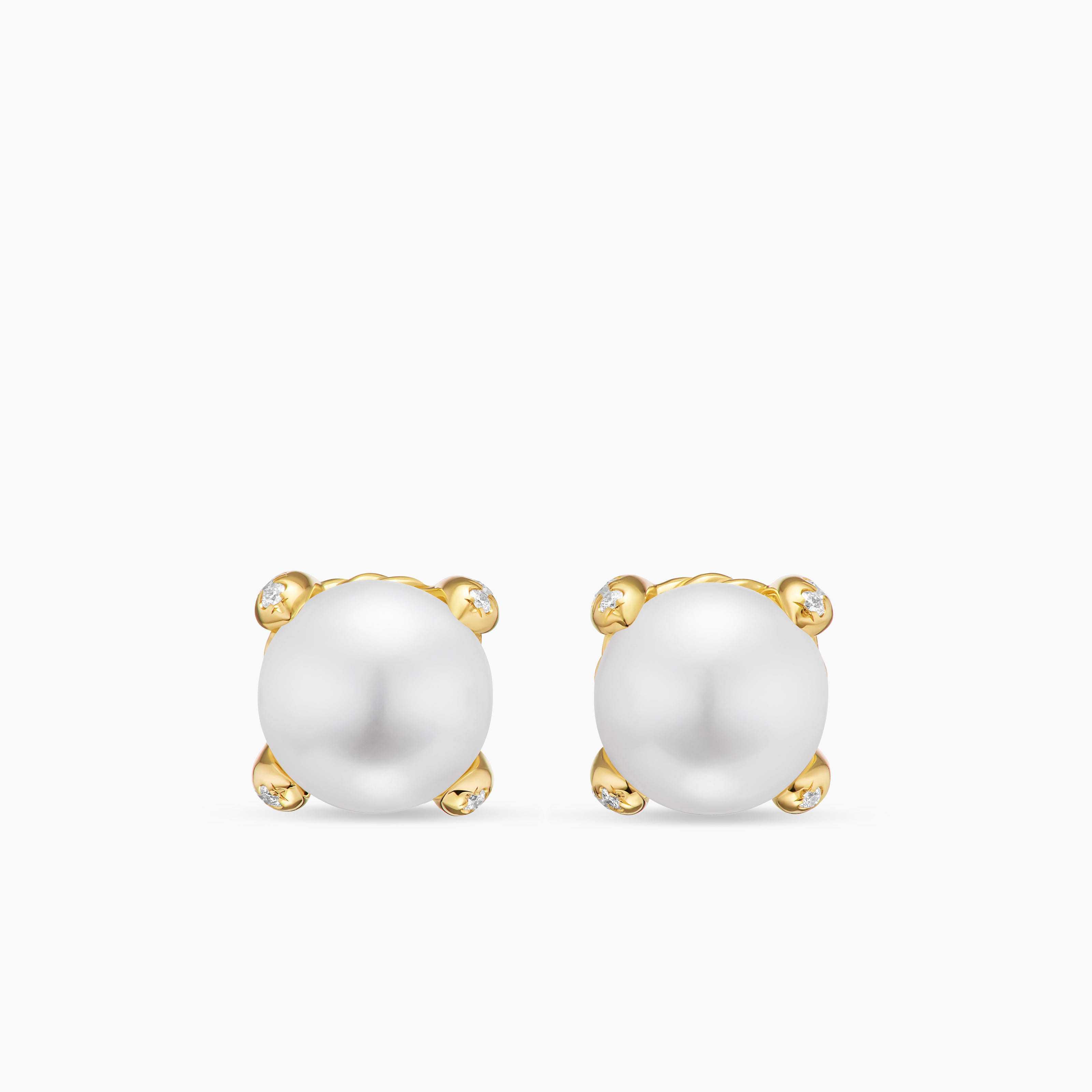 Womens Pearl Classics Stud Earrings in 18K Yellow Gold and Diamonds, 6.6mm
