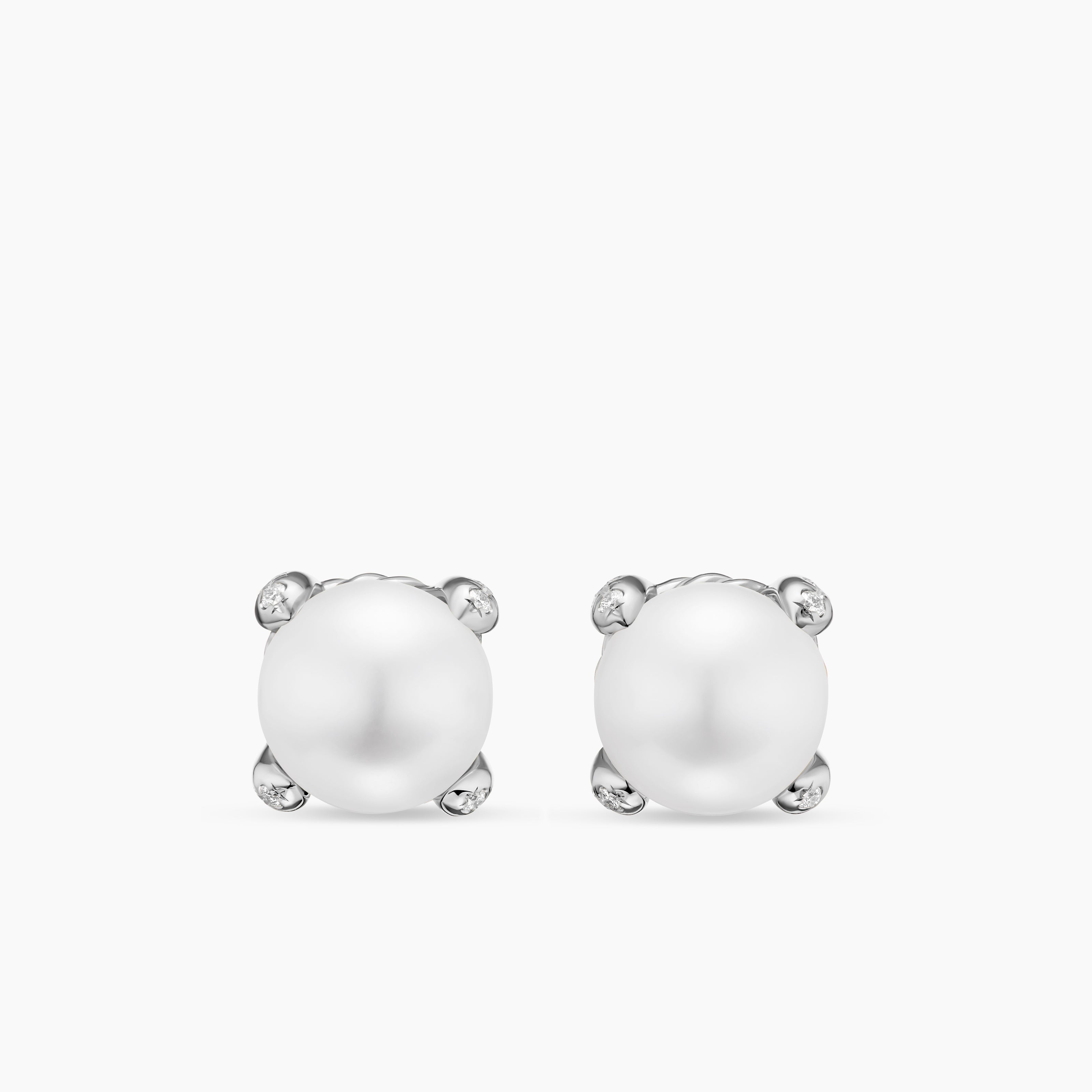 Womens Pearl Classics Stud Earrings in Sterling Silver and Diamonds, 6.6mm