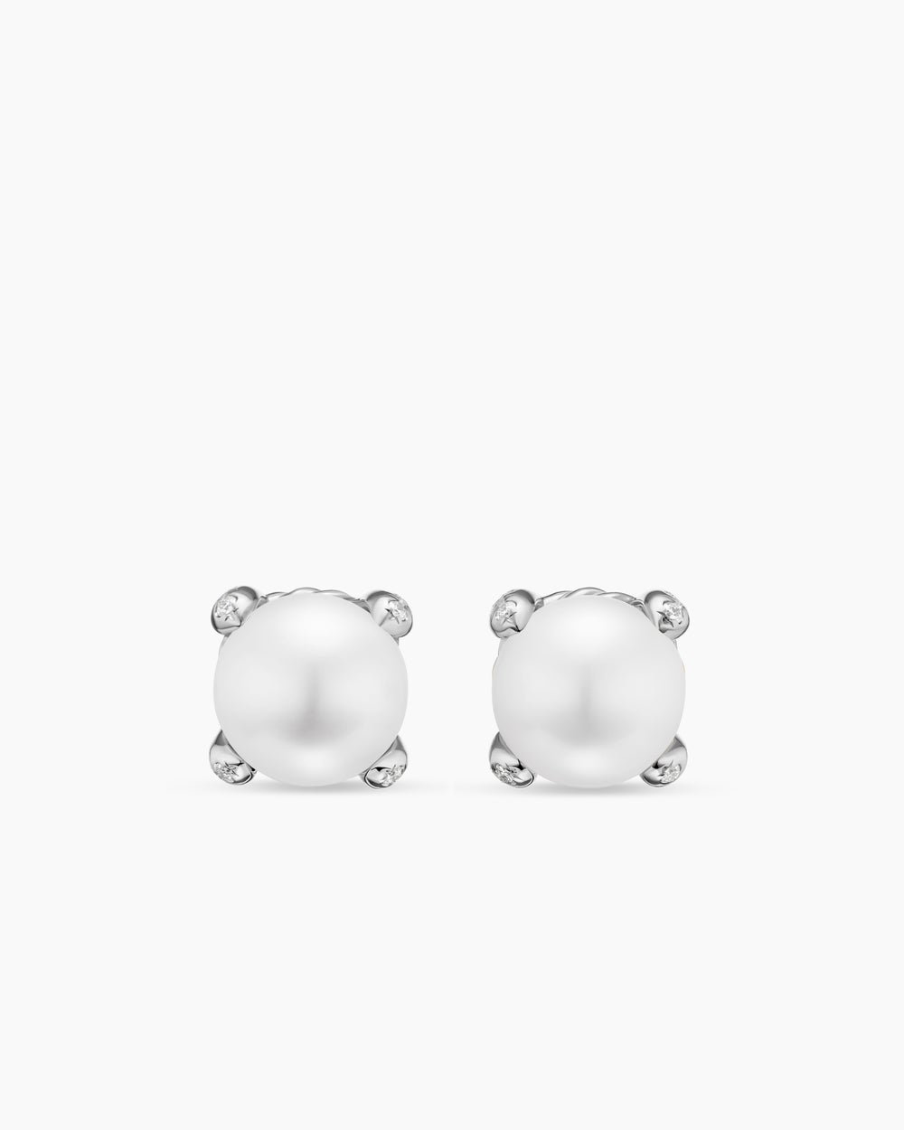 Womens Pearl Classics Stud Earrings in Sterling Silver and Diamonds, 6.6mm