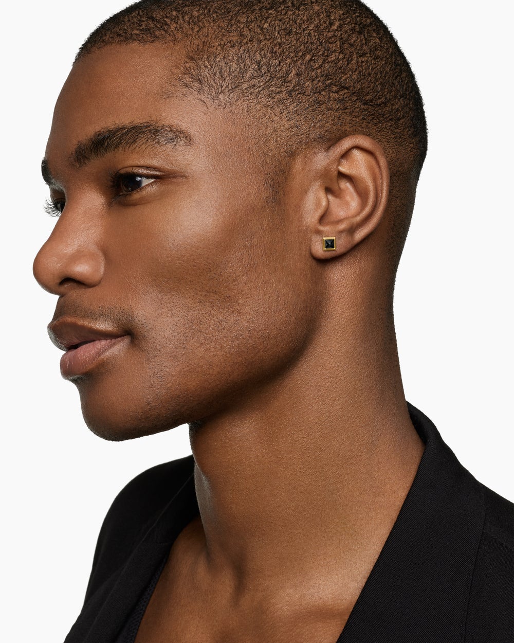 Mens Pyramid Stud Earring in 18K Yellow Gold with Black Diamond, 6.6mm