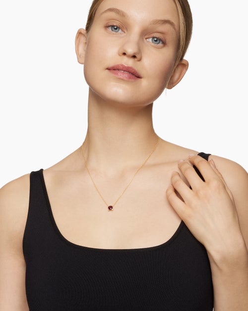 Womens Petite Chatelaine® Pendant Necklace in 18K Yellow Gold with Garnet and Diamonds, 7mm