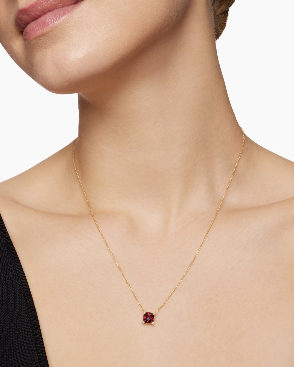 Womens Petite Chatelaine® Pendant Necklace in 18ct Yellow Gold with Garnet and Diamonds, 7mm