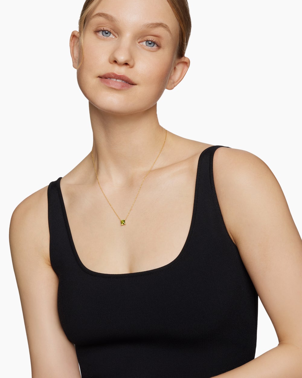 Womens Petite Chatelaine® Pendant Necklace in 18ct Yellow Gold with Peridot and Diamonds, 7mm