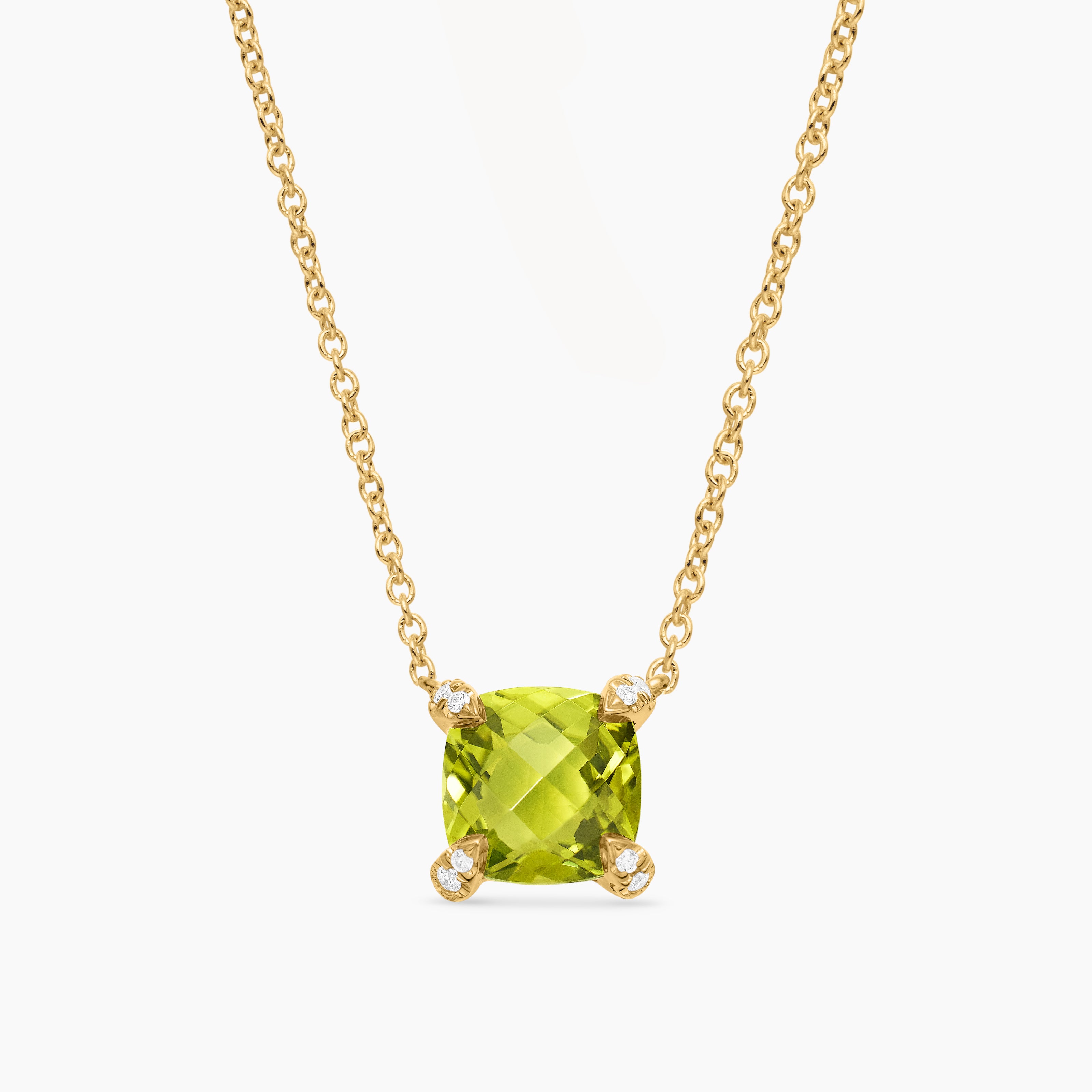 Womens Petite Chatelaine&reg; Pendant Necklace in 18K Yellow Gold with Peridot and Diamonds, 7mm