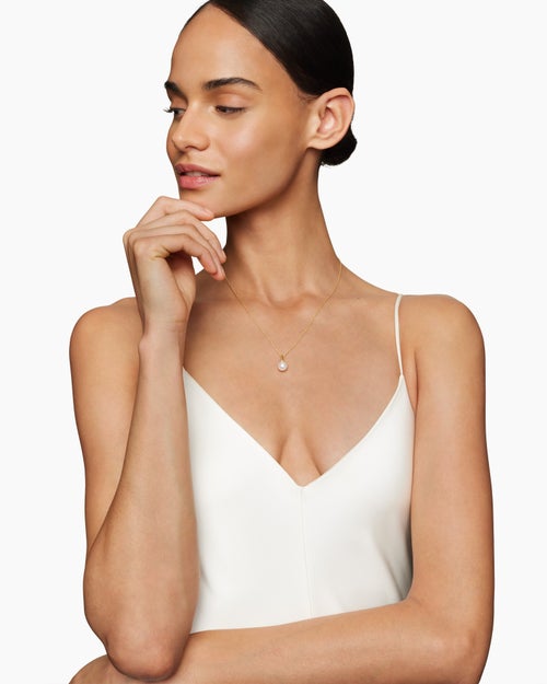 Womens Solari Pendant Necklace in 18K Yellow Gold with Pearl and Diamonds, 8mm