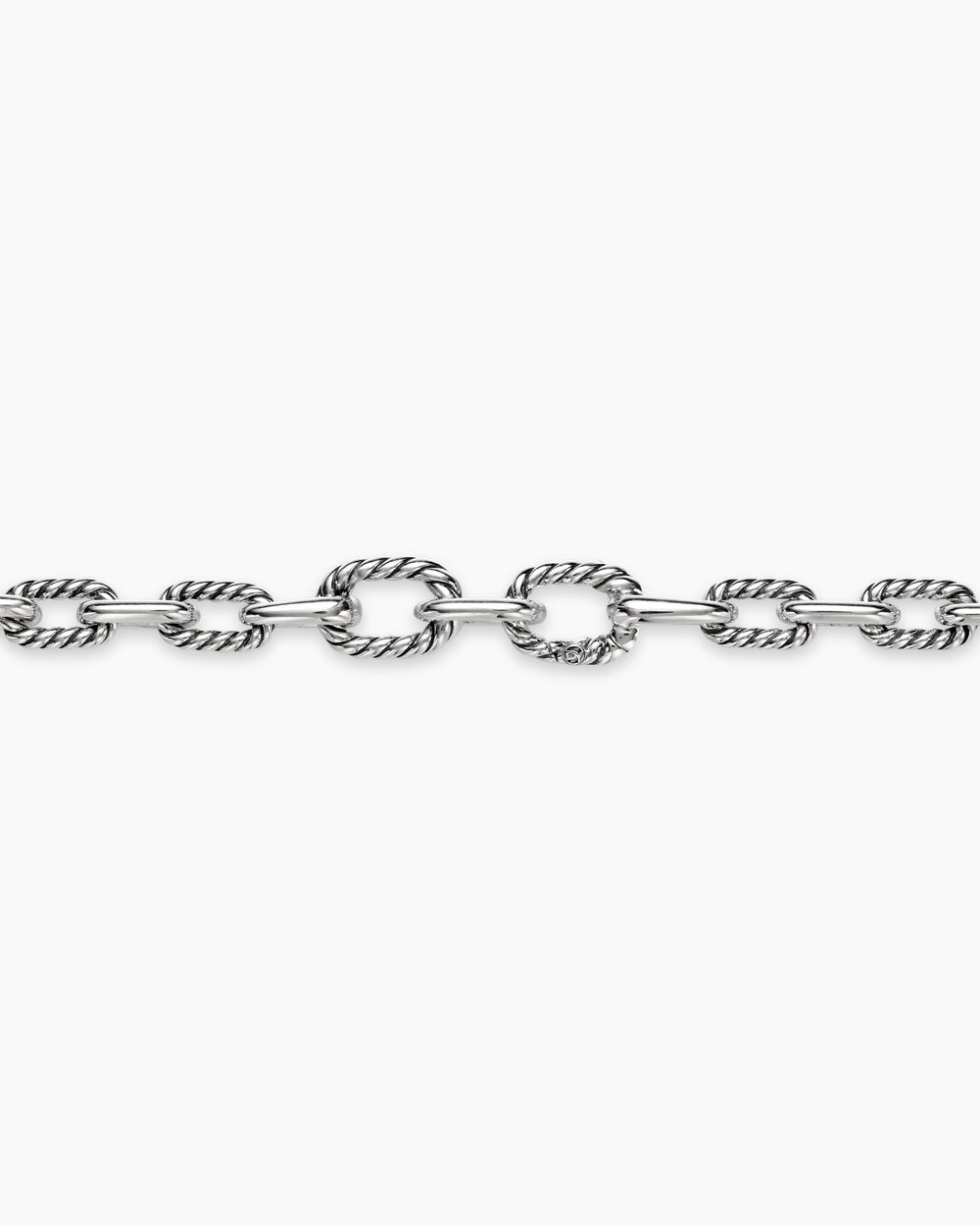 Womens DY Madison Chain Necklace in Sterling Silver, 5.5mm