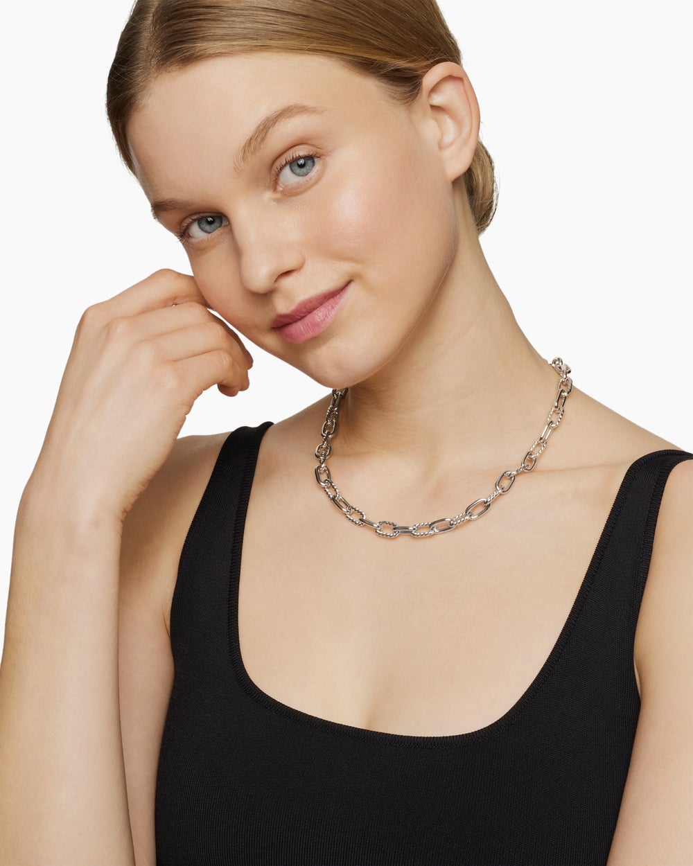 Womens DY Madison Chain Necklace in Sterling Silver, 8.5mm
