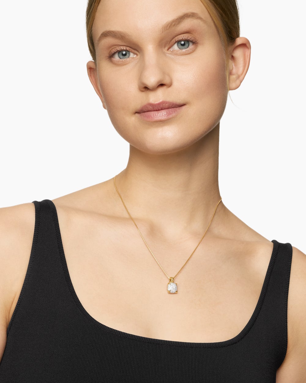 Collier avec pendentif Chatelaine® en or jaune 18 carats avec pavé de diamants, 11 mm femmes