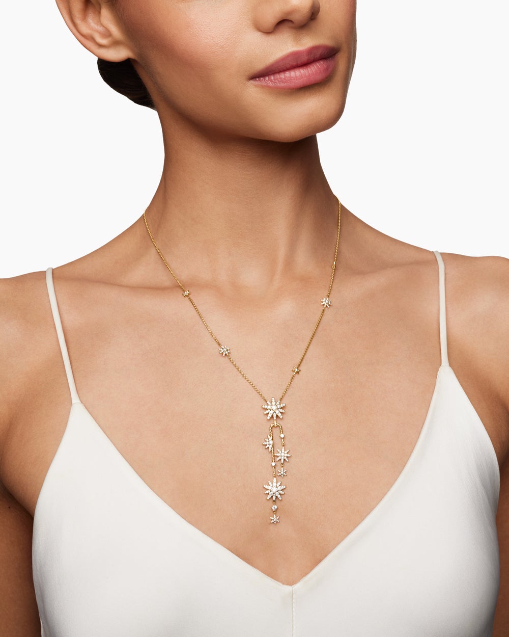 Womens Starburst Cluster Necklace in 18K Yellow Gold with Diamonds, 66mm