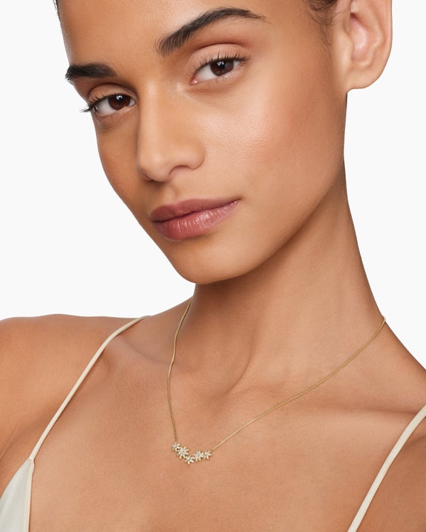 Starburst Cluster Station Necklace in 18K Yellow Gold with Diamonds