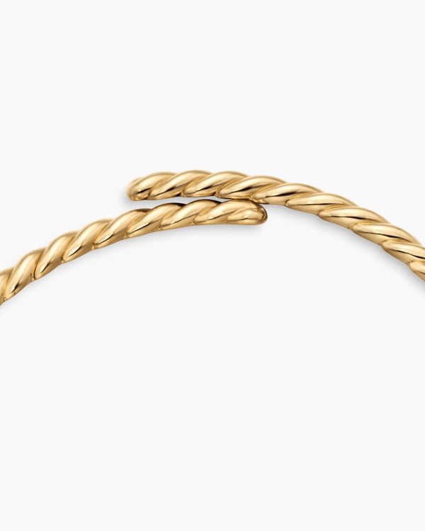 Sculpted Cable Flex Necklace in 18K Yellow Gold with Diamonds, 7.5mm