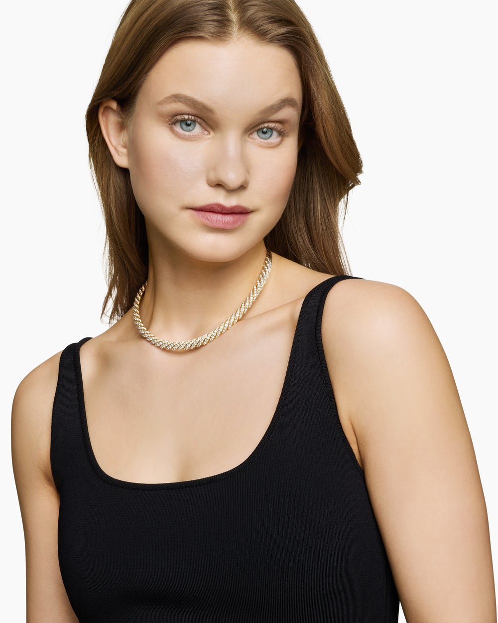 Womens Sculpted Cable Flex Necklace in 18K Yellow Gold with Diamonds, 7.5mm