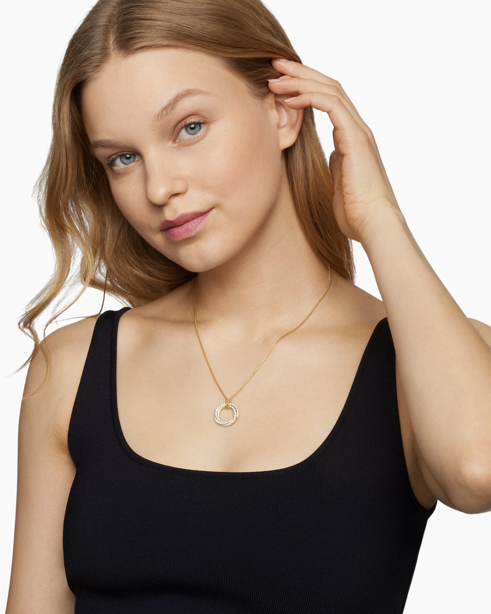 Womens Pavé Crossover Pendant Necklace in 18K Yellow Gold with Diamonds, 21mm