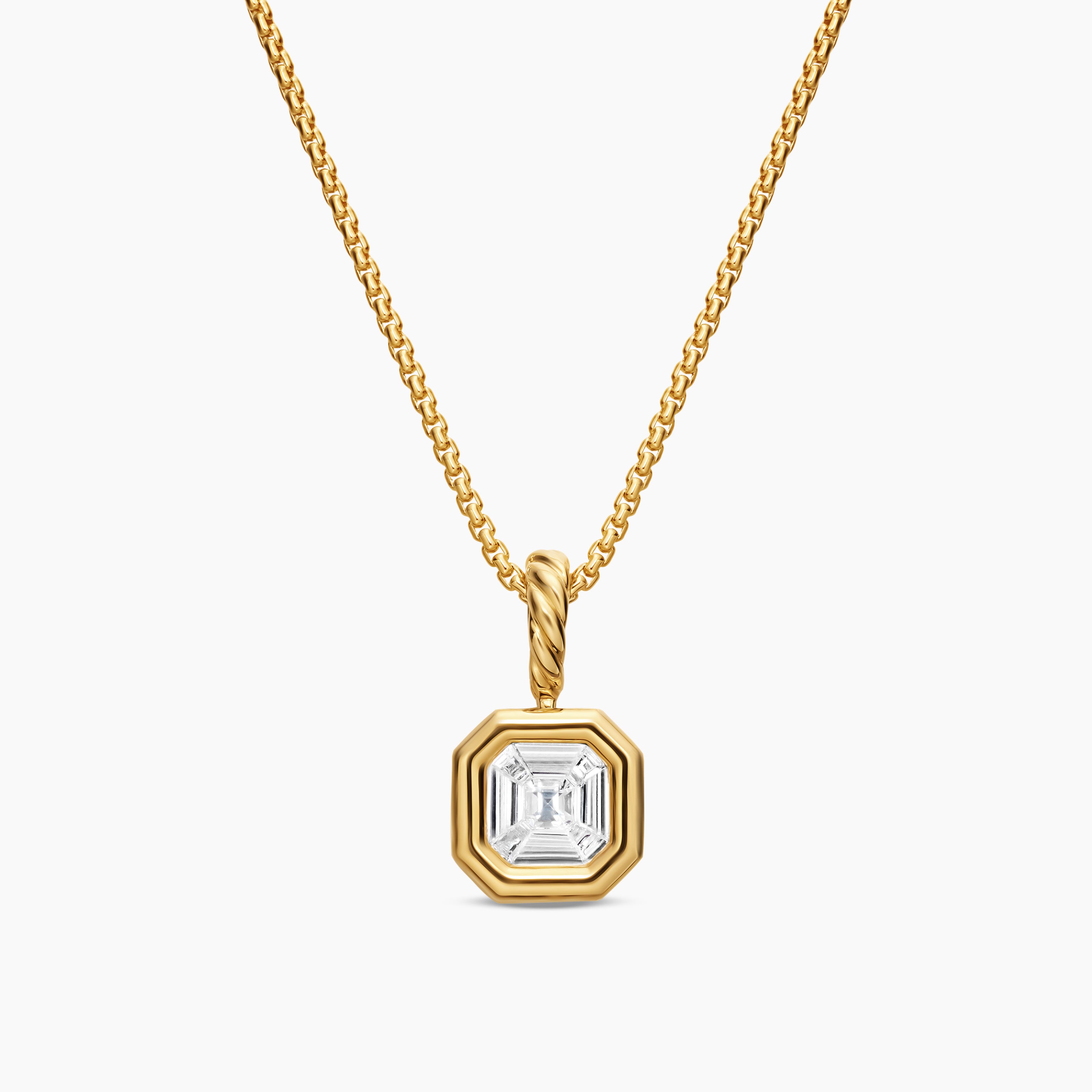 Womens Illusion Set Drop Necklace in 18K Yellow Gold with Diamond, 7.7mm