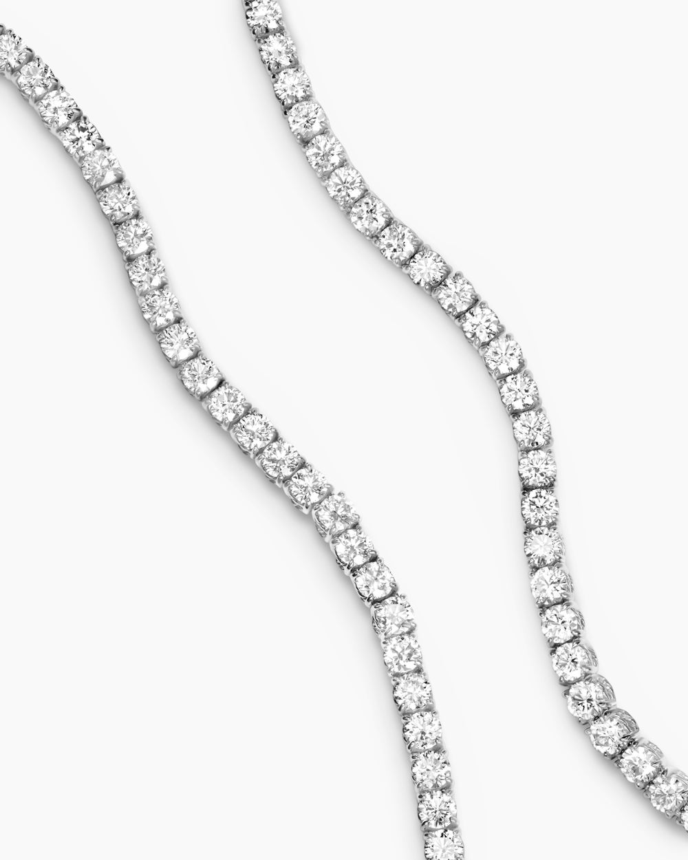 Womens Tennis Necklace in 18K White Gold with Diamonds, 3mm