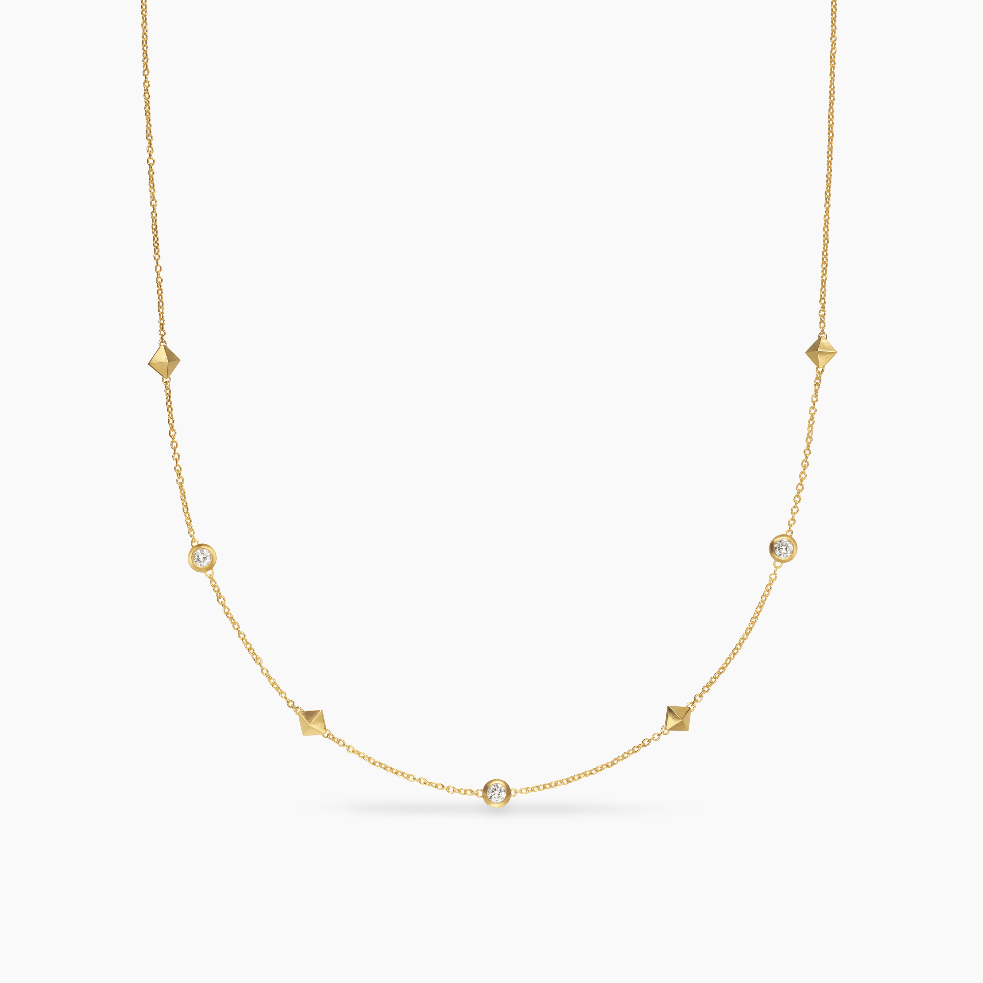 Womens Petite Modern Renaissance&reg; Pyramid Station Necklace in 18K Yellow Gold with Diamonds, 4.6mm
