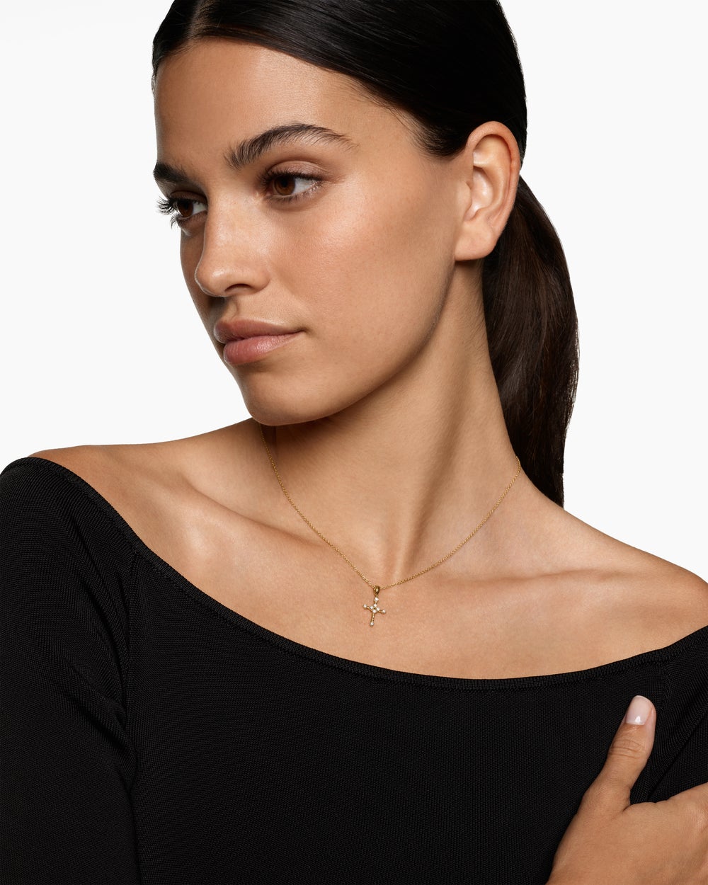 Womens Petite Modern Renaissance® Cross Pendant Necklace in 18ct Yellow Gold with Diamonds, 15.9mm