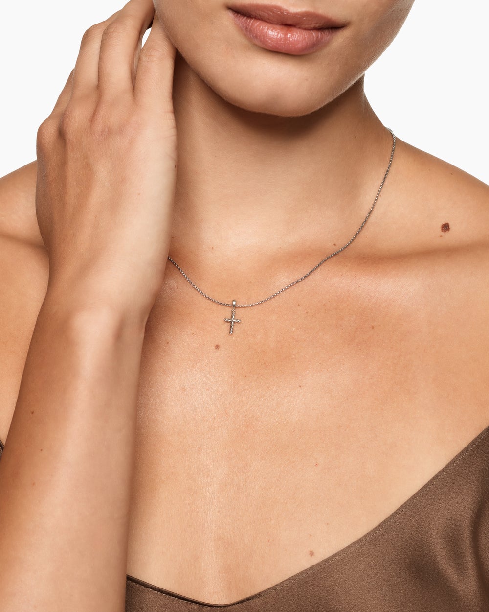 Womens Cable Cross Pendant Necklace in Sterling Silver, 17.5mm