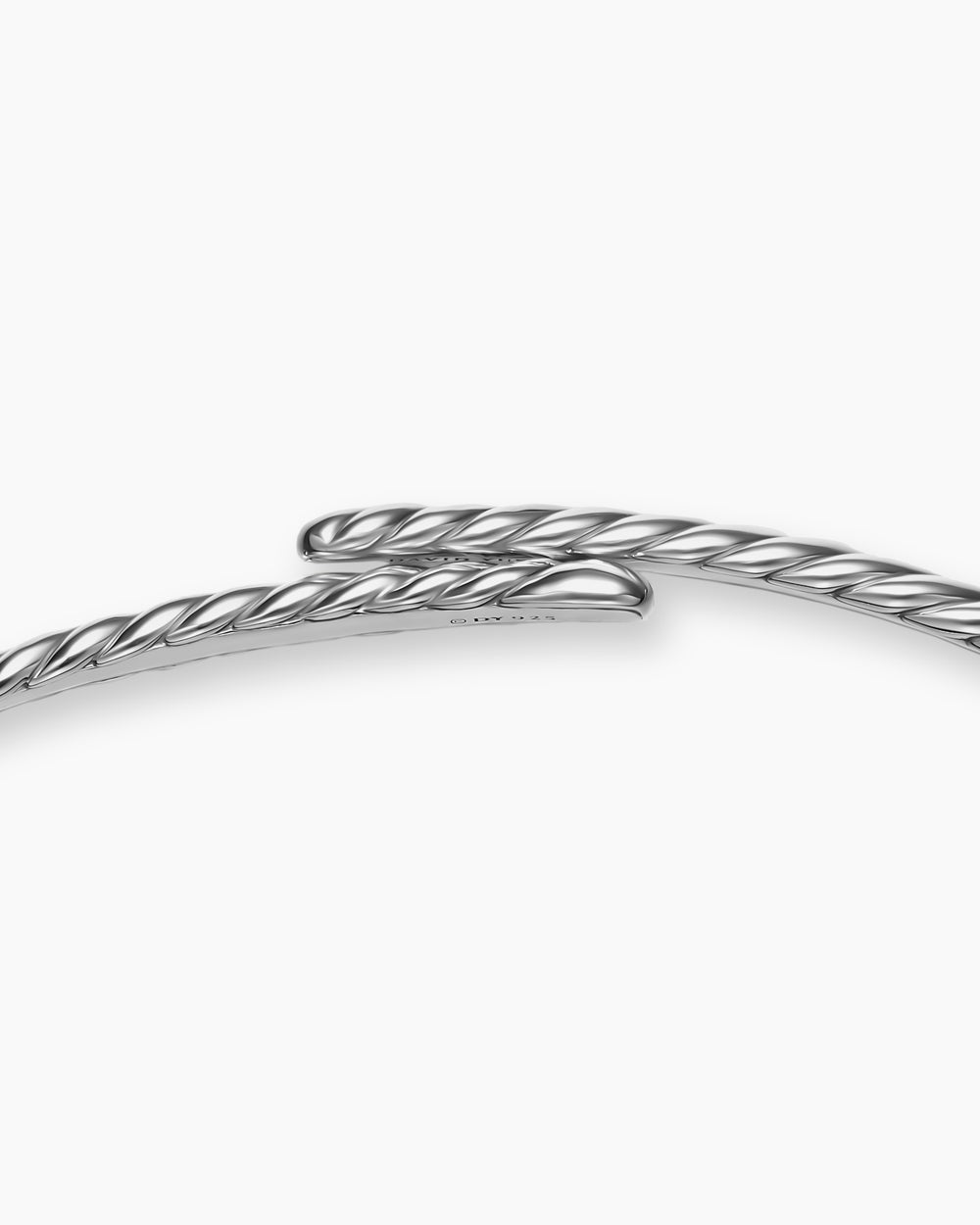 Womens Sculpted Cable Flex Necklace in Sterling Silver, 5mm