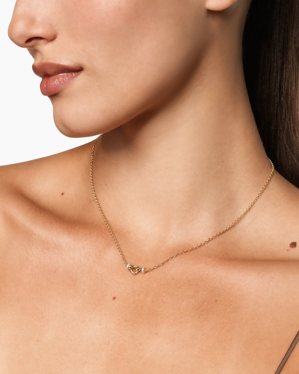 Womens Petite Buckle Necklace in 18ct Yellow Gold with Diamonds, 16.3mm