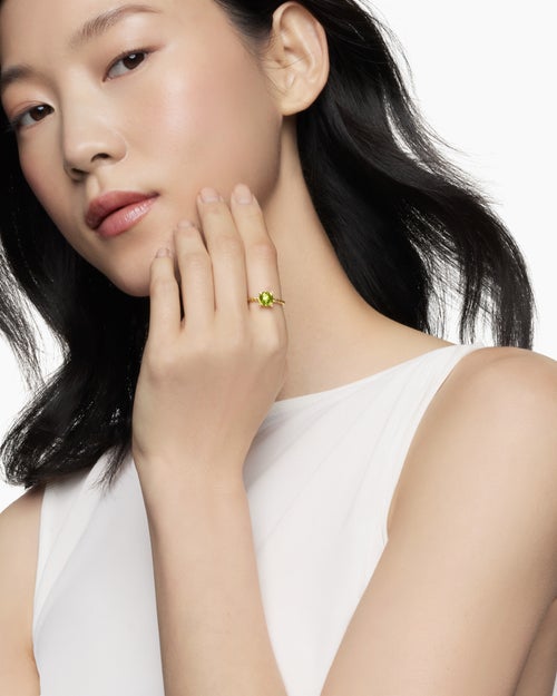 Womens Chatelaine® Ring in 18K Yellow Gold with Peridot and Diamonds, 7mm
