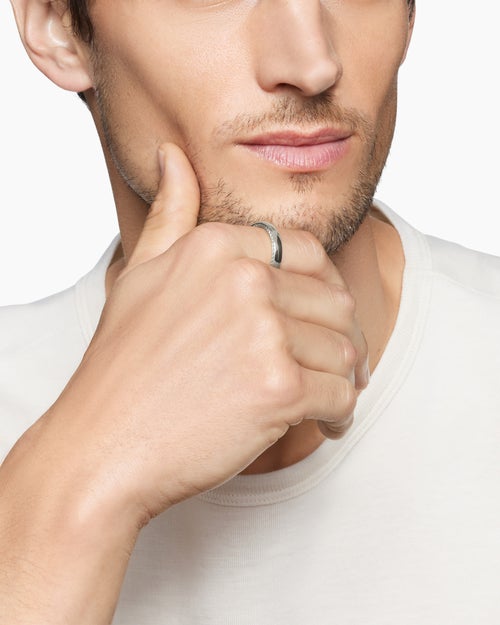 Mens Streamline® Band Ring in 18K White Gold, 4mm