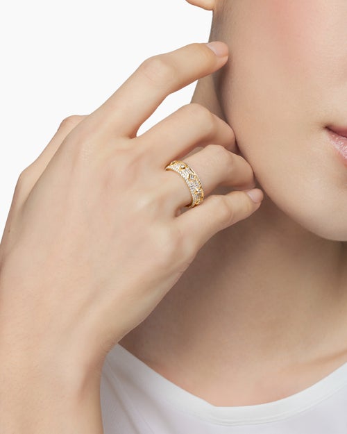 Womens Modern Renaissance® Band Ring in 18K Yellow Gold with Diamonds, 6.6mm