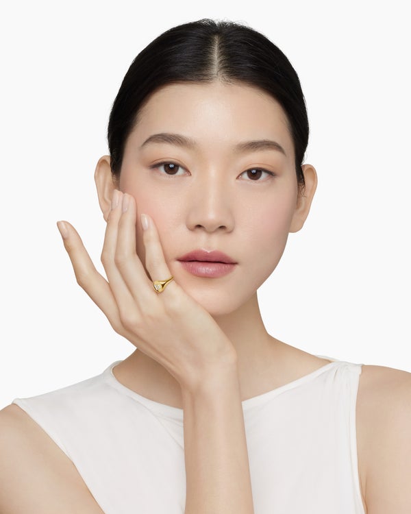 Bague pour auriculaire avec initiale Tides en or jaune 18 carats avec diamants, 9,8 mm