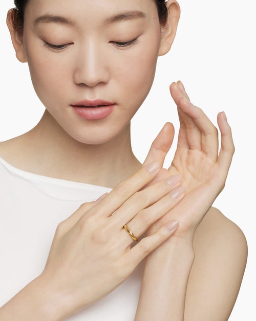 Womens Cable Edge Band Ring in 18K Yellow Gold, 4mm