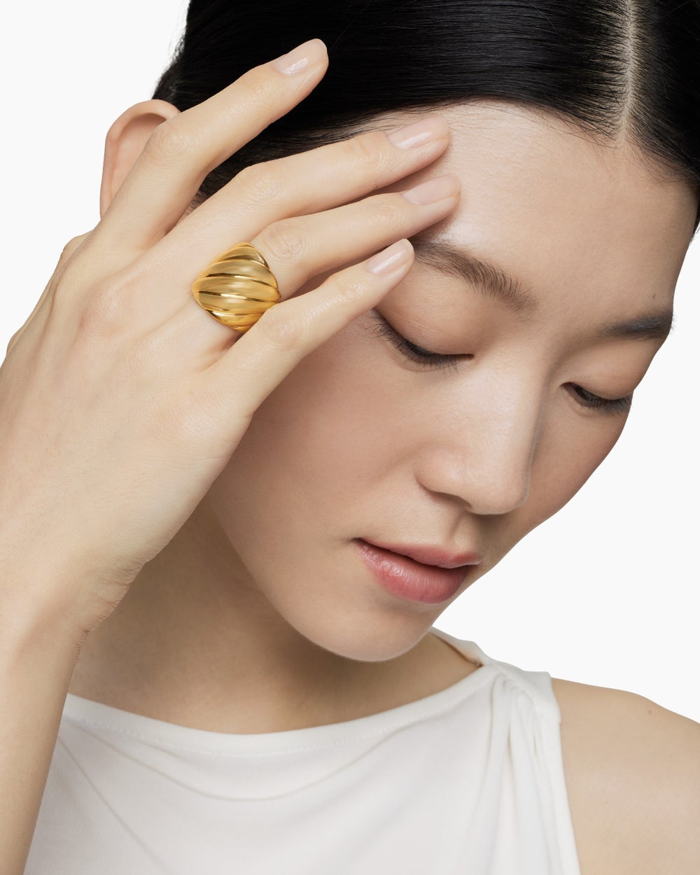 Womens Sculpted Cable Ring in 18K Yellow Gold, 20mm