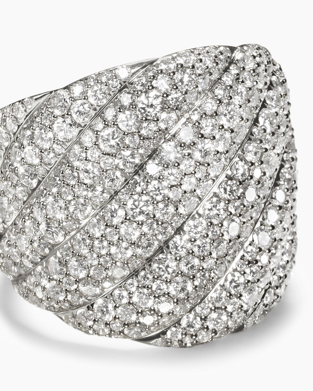 Bague Sculpted Cable en or blanc 18 carats avec diamants, 20 mm femme