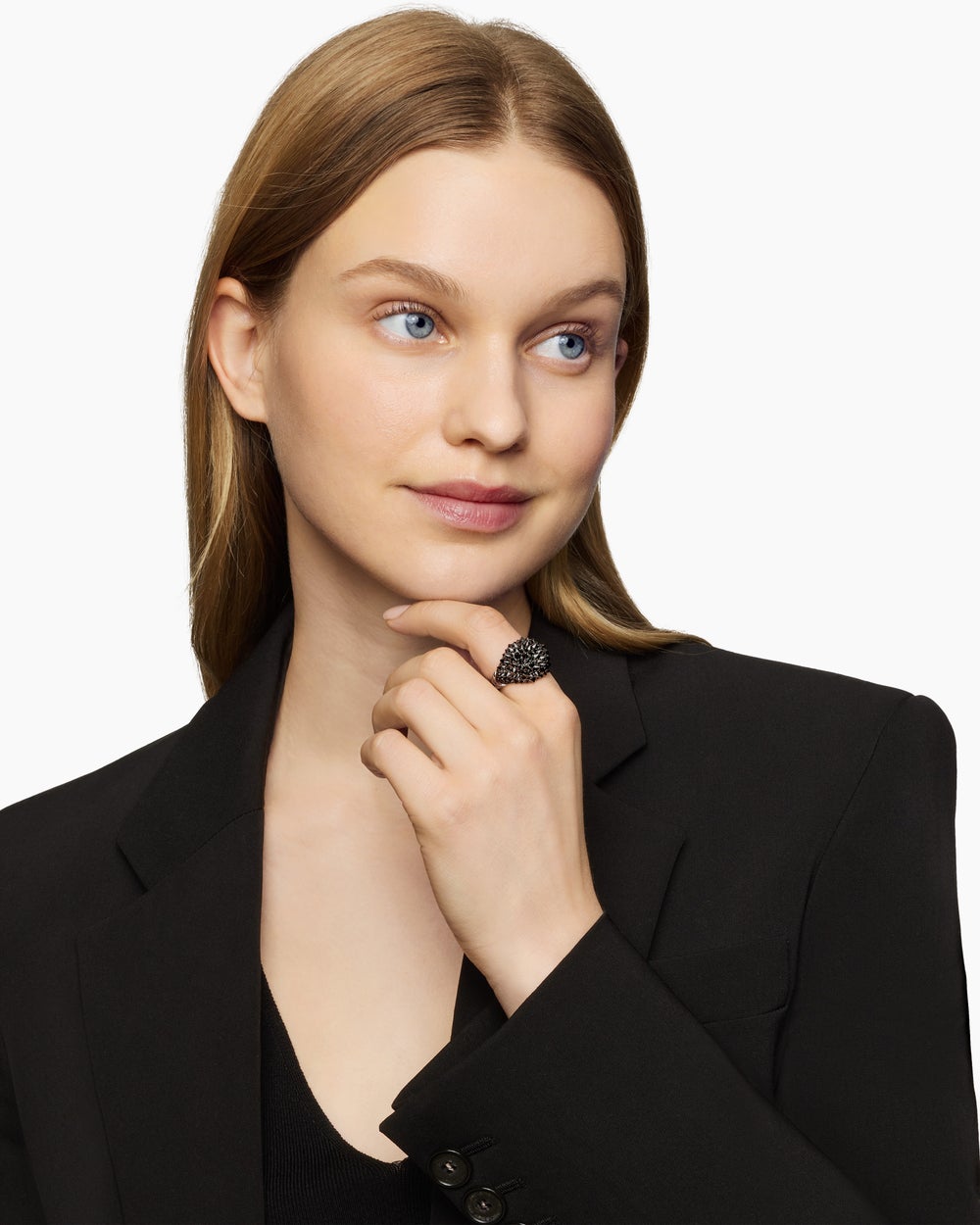 Bague chevalière Pavé à sertissage inversé en or blanc 18 carats avec diamants noirs, 17,5 mm pour femmes