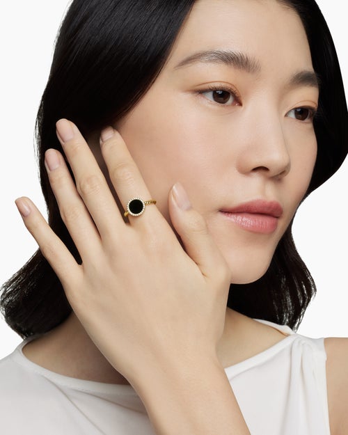 Womens Petite DY Elements® Ring in 18K Yellow Gold with Black Onyx and Diamonds, 11.3mm