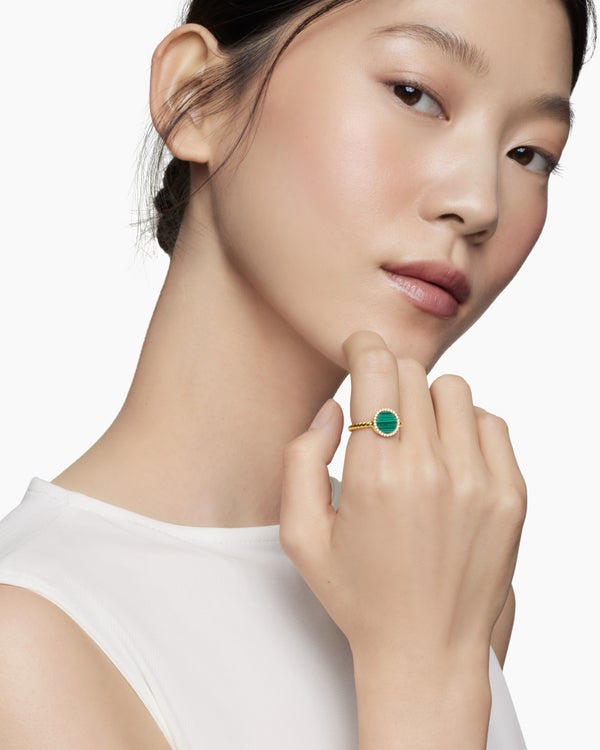 Petite DY Elements® in 18K Yellow Gold with Malachite and Diamonds, 11.3mm