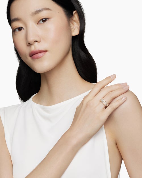 Womens Sculpted Cable Band Ring in 18K Yellow Gold with Diamonds, 7.5mm