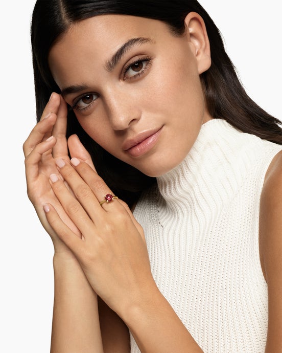 Petite Chatelaine® Ring in 18K Yellow Gold with Rhodolite Garnet and Diamonds, 8mm