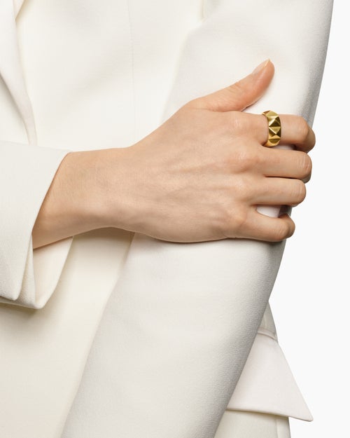 Womens Pyramid Band Ring in 18ct Yellow Gold, 9mm