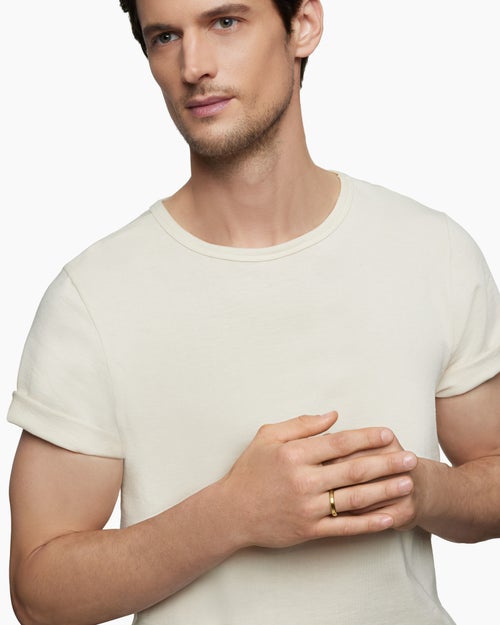 Mens Beveled Band Ring in 18K Yellow Gold, 4mm